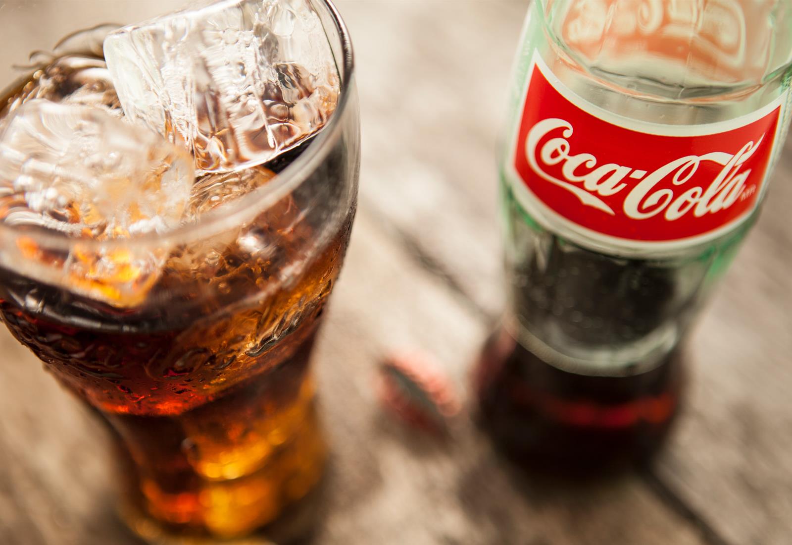 Coca-Cola’s global success shows how emotional branding, everyday value, and smart distribution can turn a simple beverage into a cultural icon.